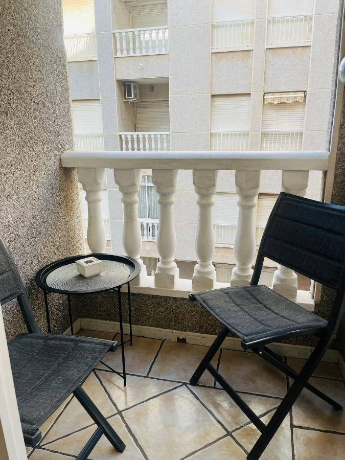 Appartement Anett à Torrevieja Extérieur photo