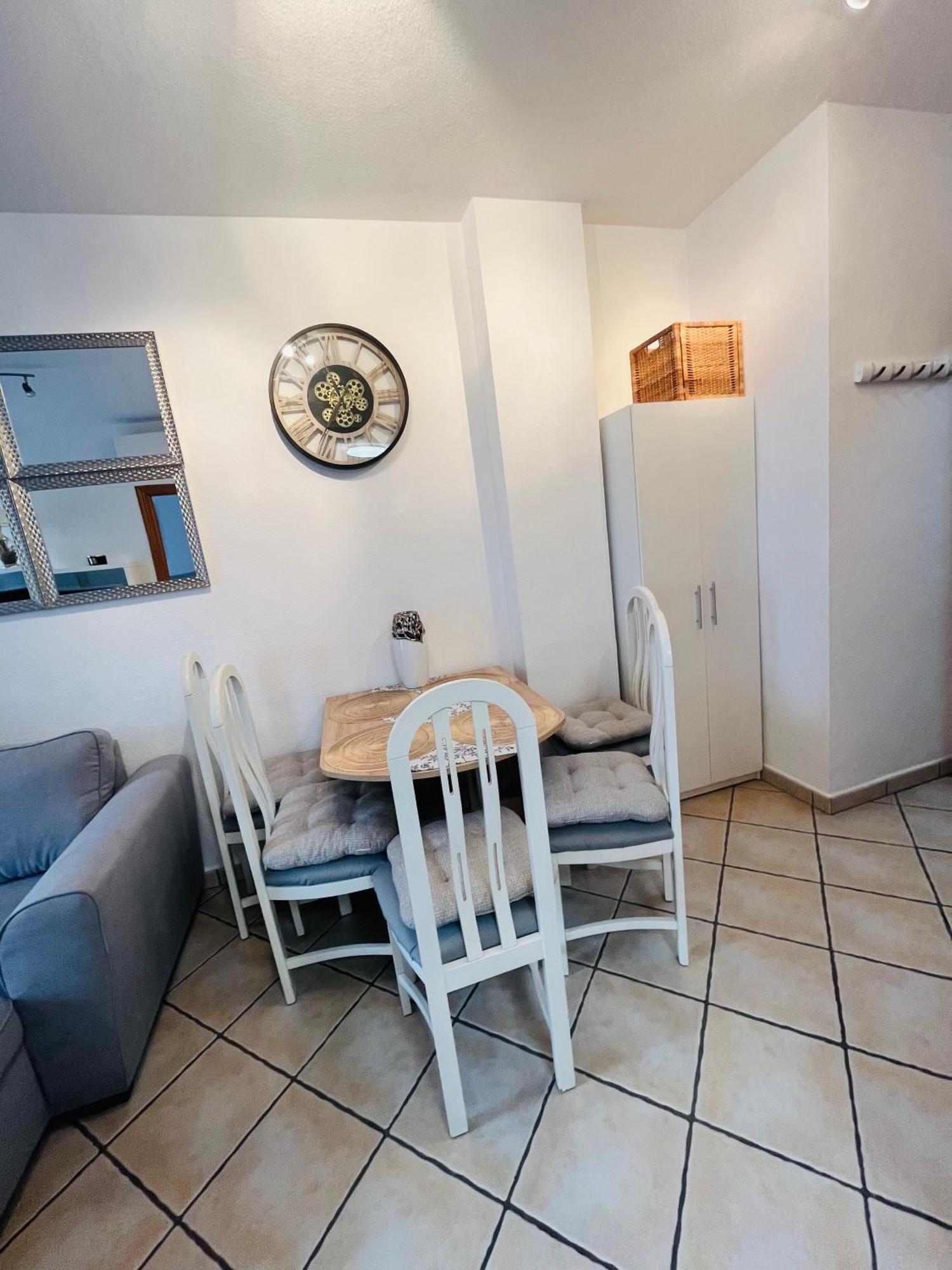 Appartement Anett à Torrevieja Extérieur photo
